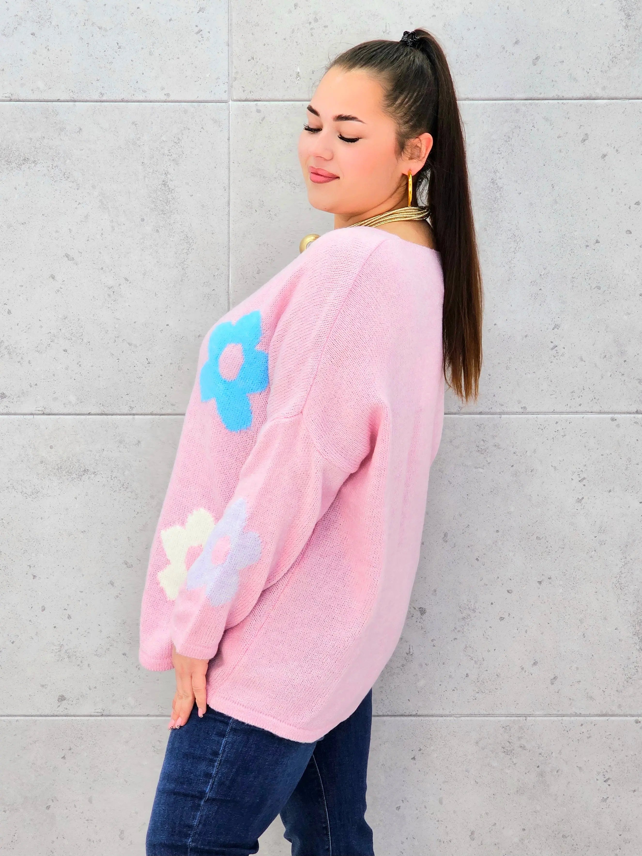 Sweter z kwiatami na przodzie Stylowa XL