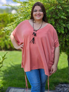 Świetna bluzka z marszczeniem na boku- łososiowa Stylowa XL