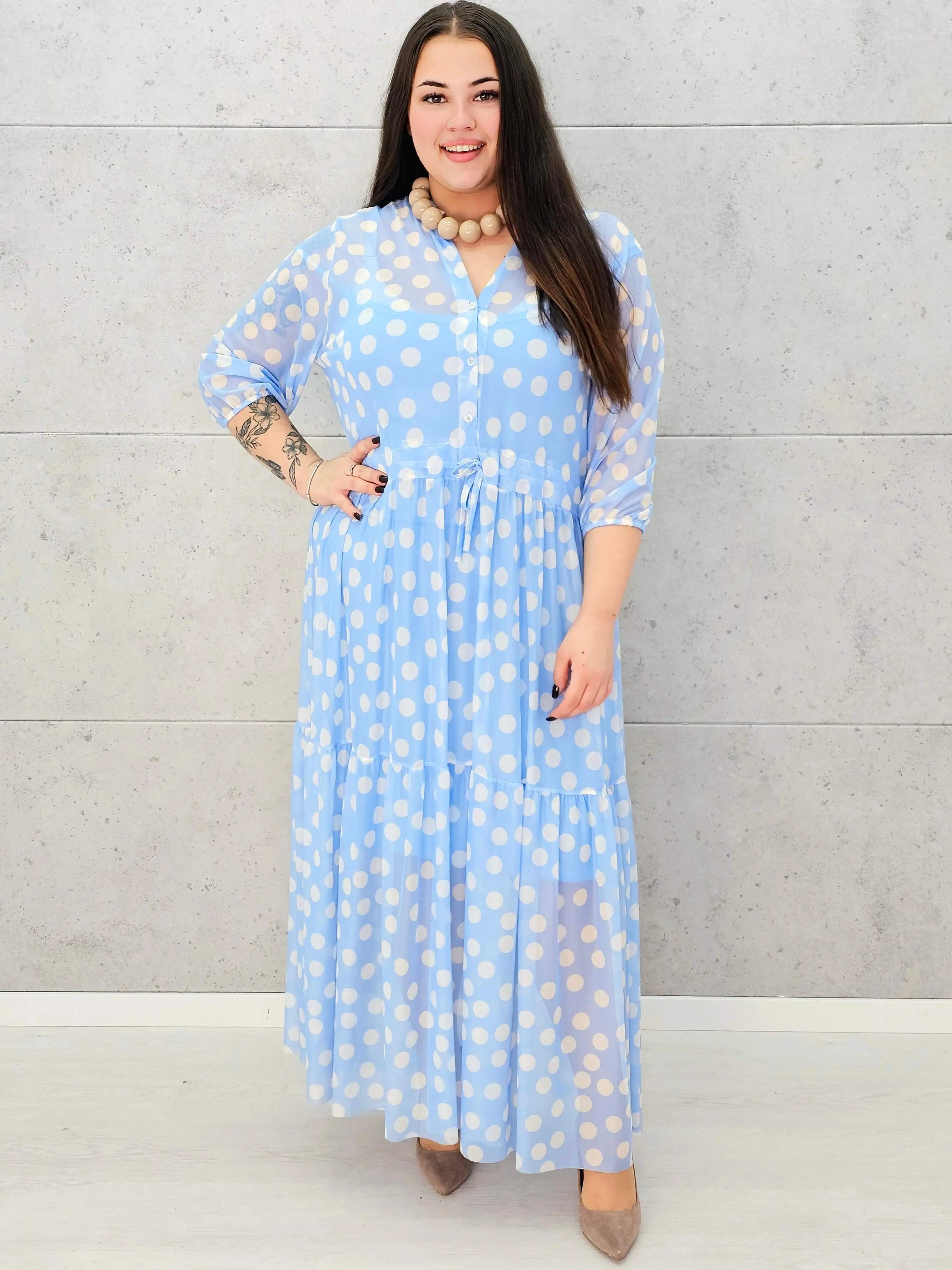 Szyfonowa sukienka plus size w grochy – lekkość i elegancja  Stylowa XL Stylowa XL