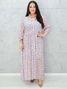 Szyfonowa sukienka plus size w grochy – lekkość i elegancja  Stylowa XL Stylowa XL