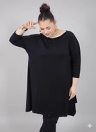 Tunika plus size czarna oversize z delikatnym połyskiem Stylowa XL