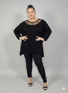 Tunika plus size z ozdobnym dekoltem – elegancka tunika XXL dla kobiet Stylowa XL