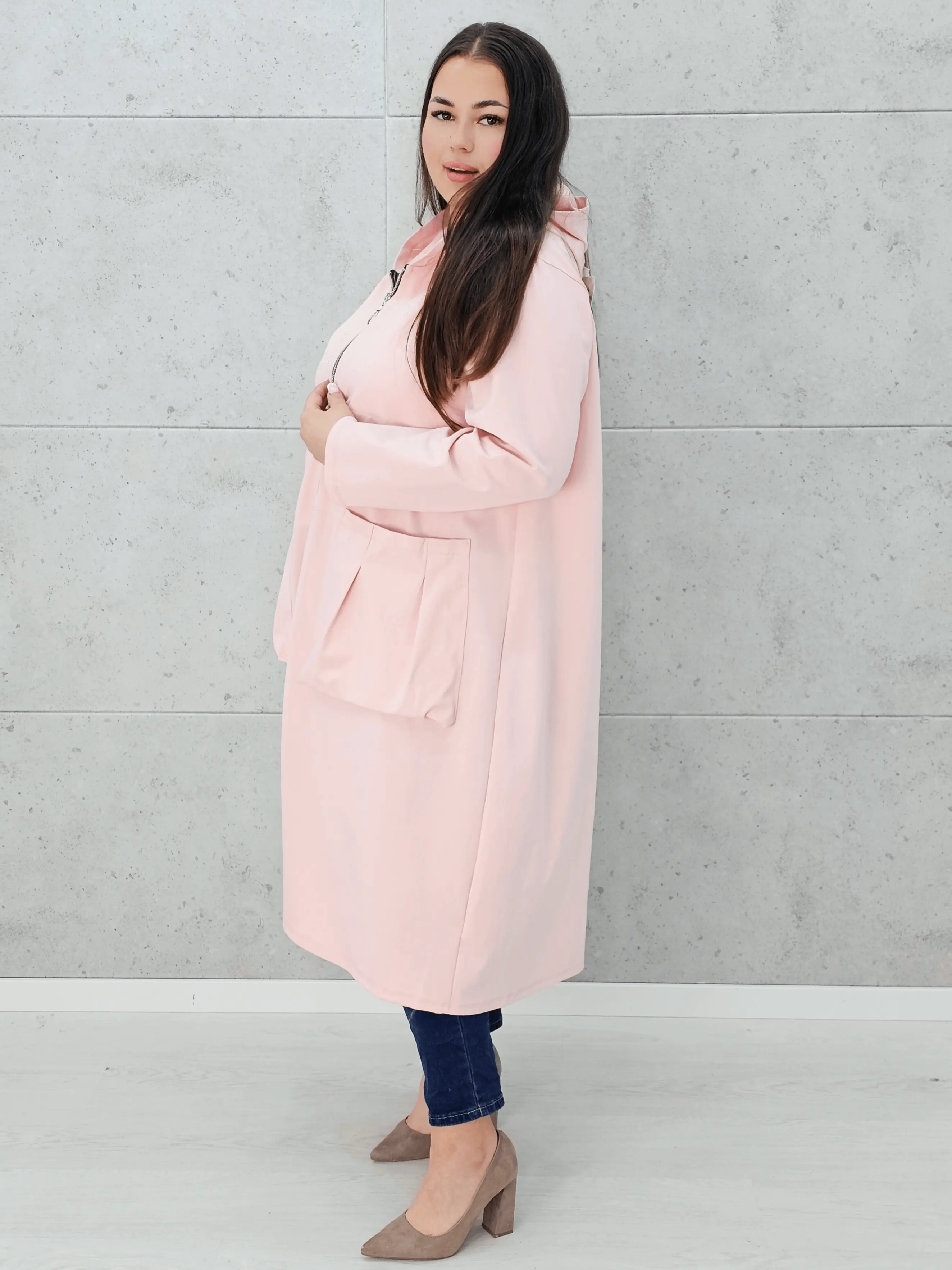 Wiosenna lekkość – płaszcz, który zachwyca stylem Stylowa XL