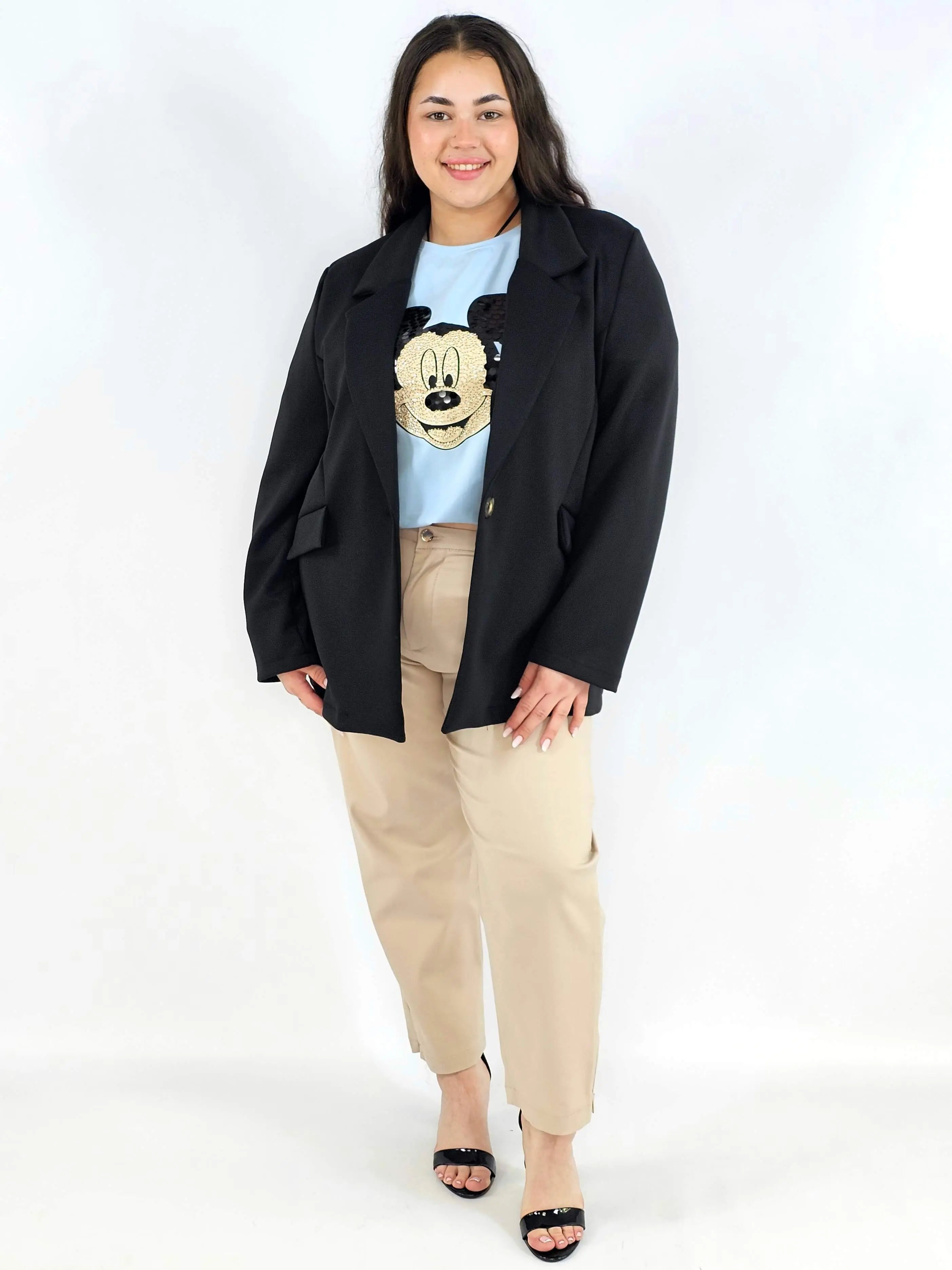Żakiet plus size o klasycznym kroju – wygodny i stylowy Stylowa XL