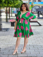 Zielono-różowa sukienka boho z chwostami Stylowa XL