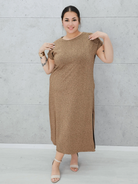 Złocista sukienka z połyskiem Stylowa XL