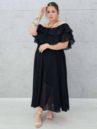 Zwiewna sukienka hiszpanka z efektowną falbaną Stylowa XL