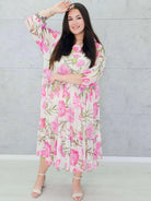 Zwiewna sukienka w kwiaty maxi z falbaną –moda dla kobiet plus size Stylowa XL