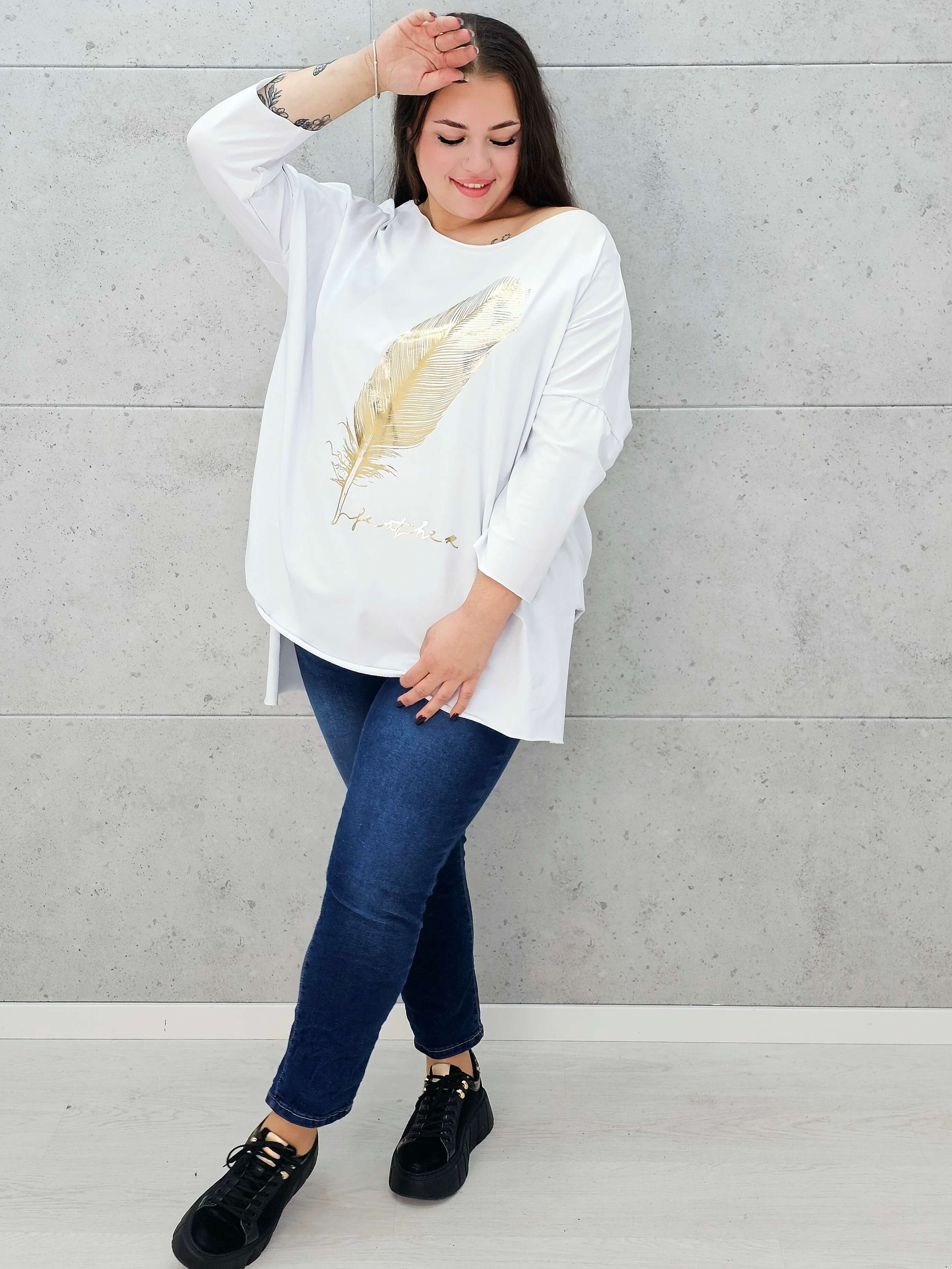 bluzka ze złotym piórem plus size – stylizacja w całości 