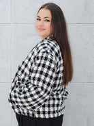 Marynarka w kratkę z aplikacjami Stylowa XL