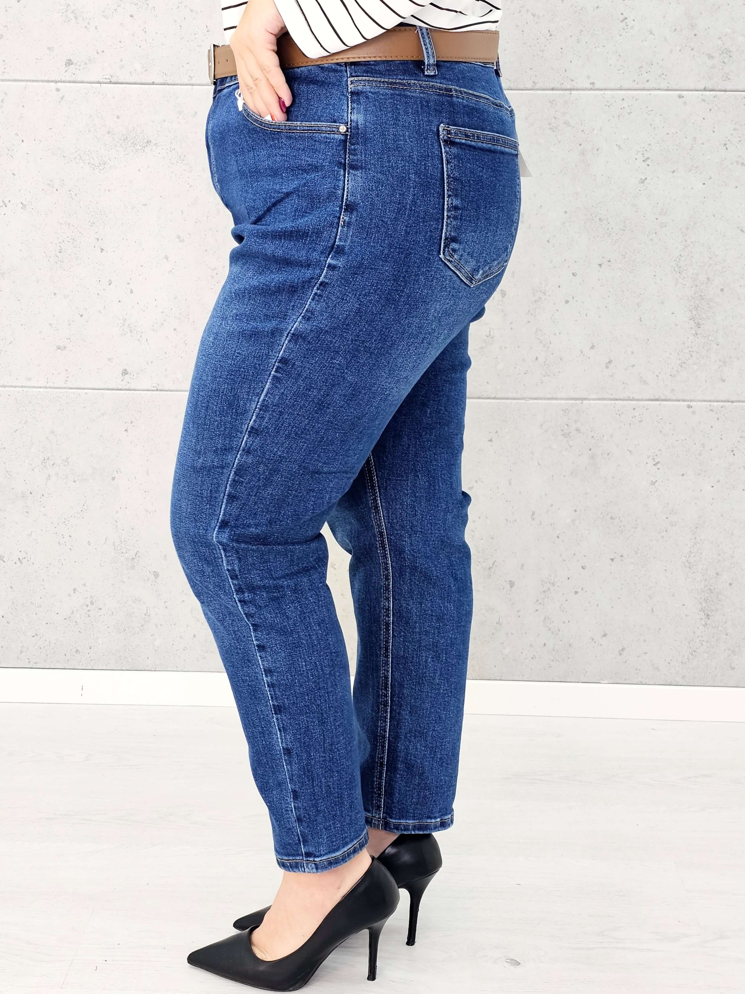 Spodnie jeansowe StylowaXL – klasyka i wygoda w modzie plus size. M.Sara Stylowa XL