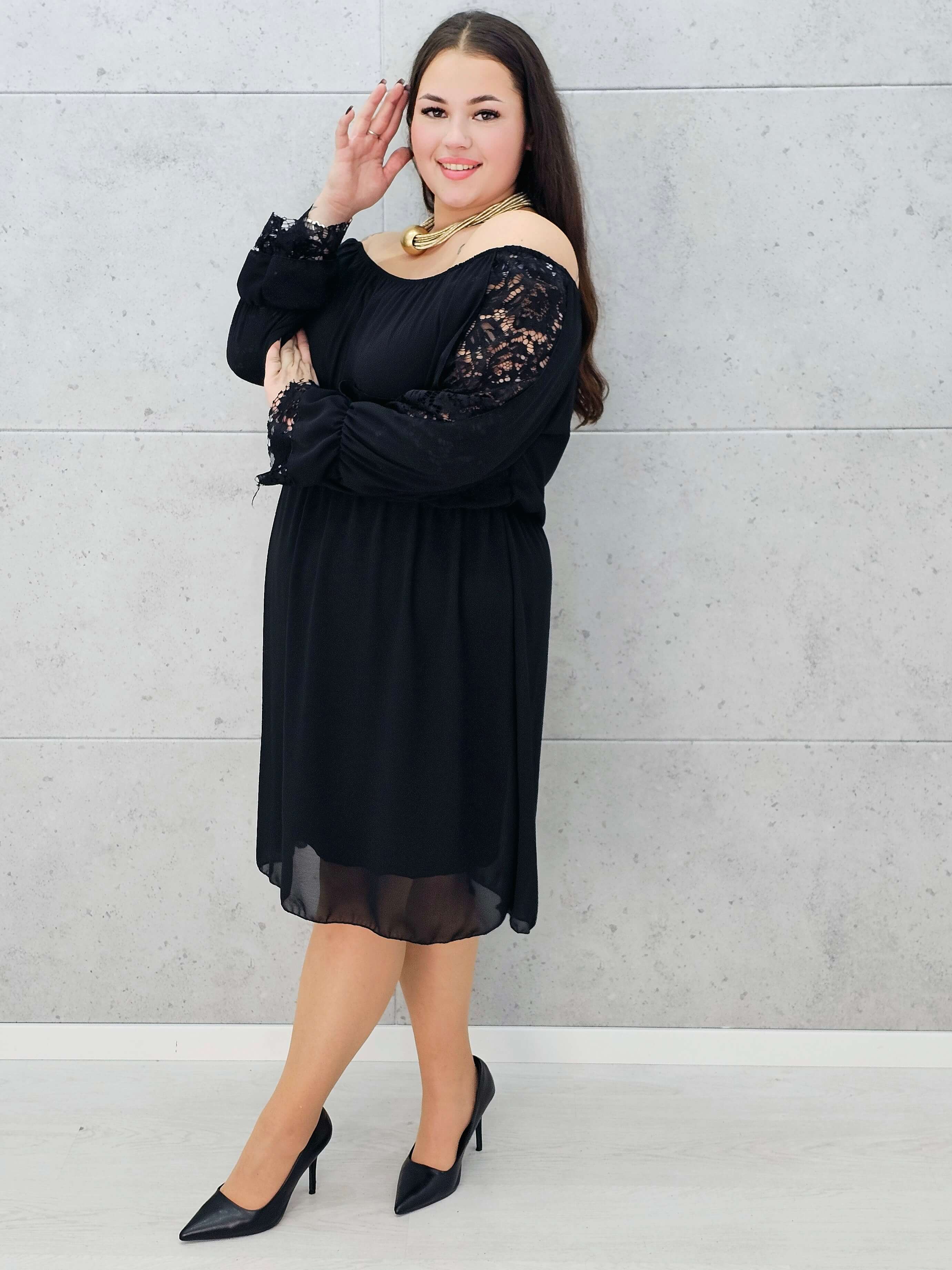 Czarna sukienka hiszpanka plus size – Stylowa XL bokiem 