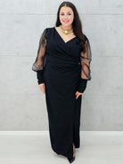 Sukienka maxi z kopertowym dekoltem i tiulowymi rękawami – Stylowa XL w całości