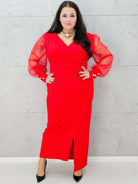 Czerwona sukienka maxi plus size z tiulowymi rękawami – Stylowa XL